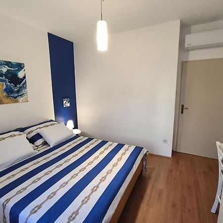 Tihana-Ground Floor With Large Terrace Makarska Exterior foto