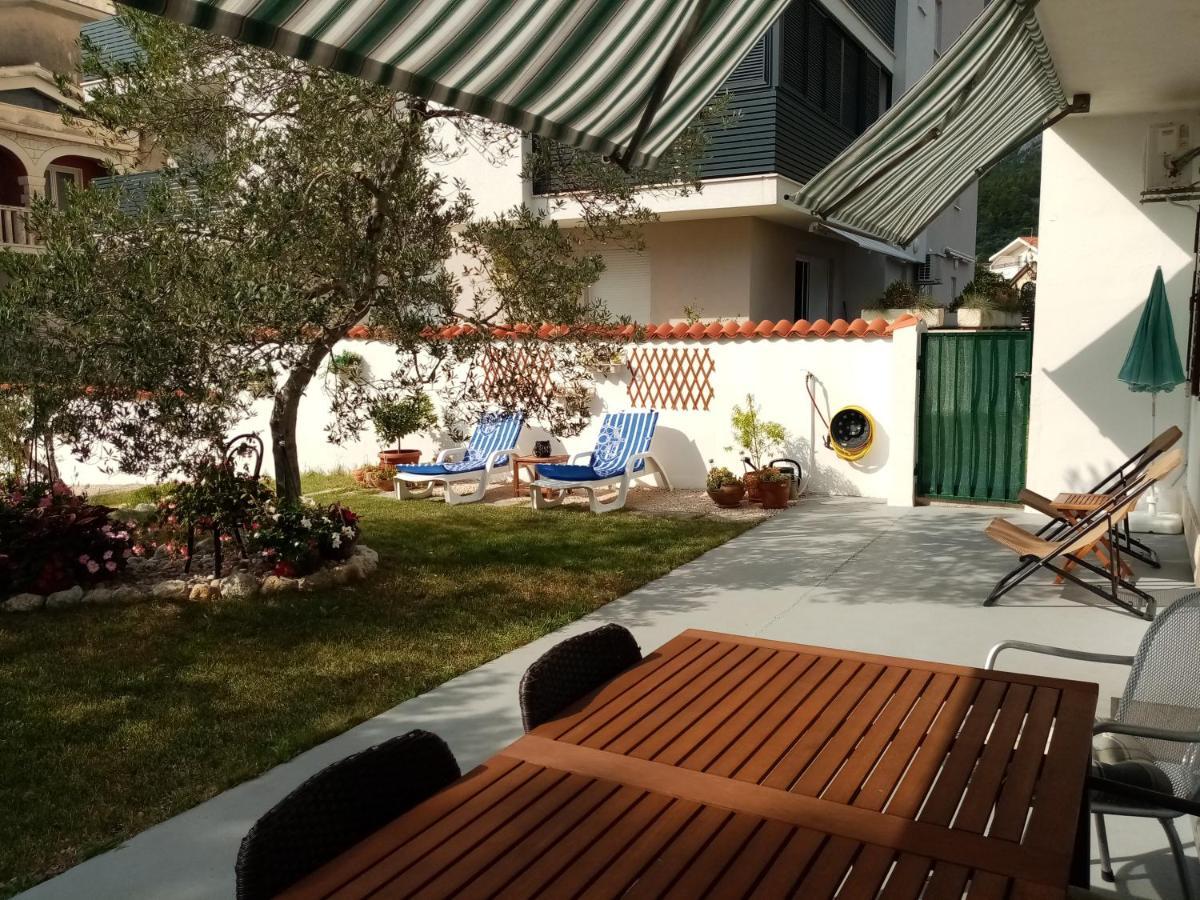 Tihana-Ground Floor With Large Terrace Makarska Exterior foto
