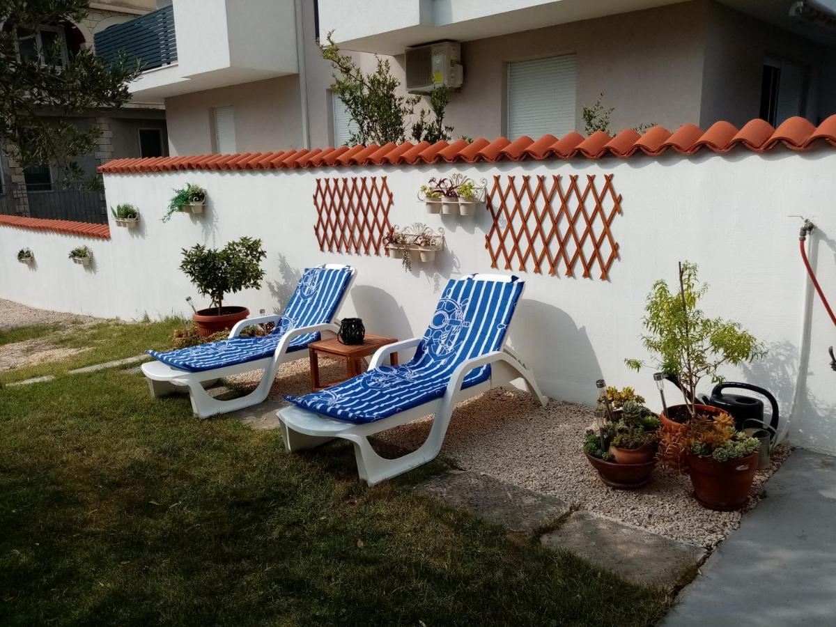 Tihana-Ground Floor With Large Terrace Makarska Exterior foto